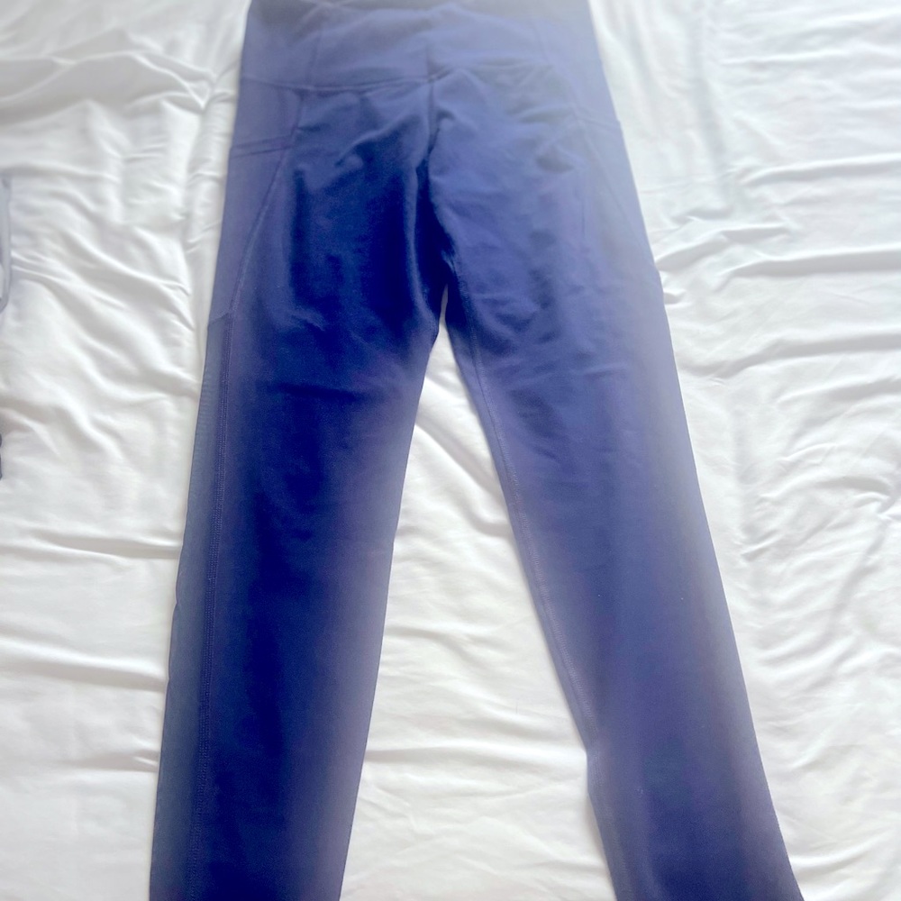 Midwaist rise. Slightly worn